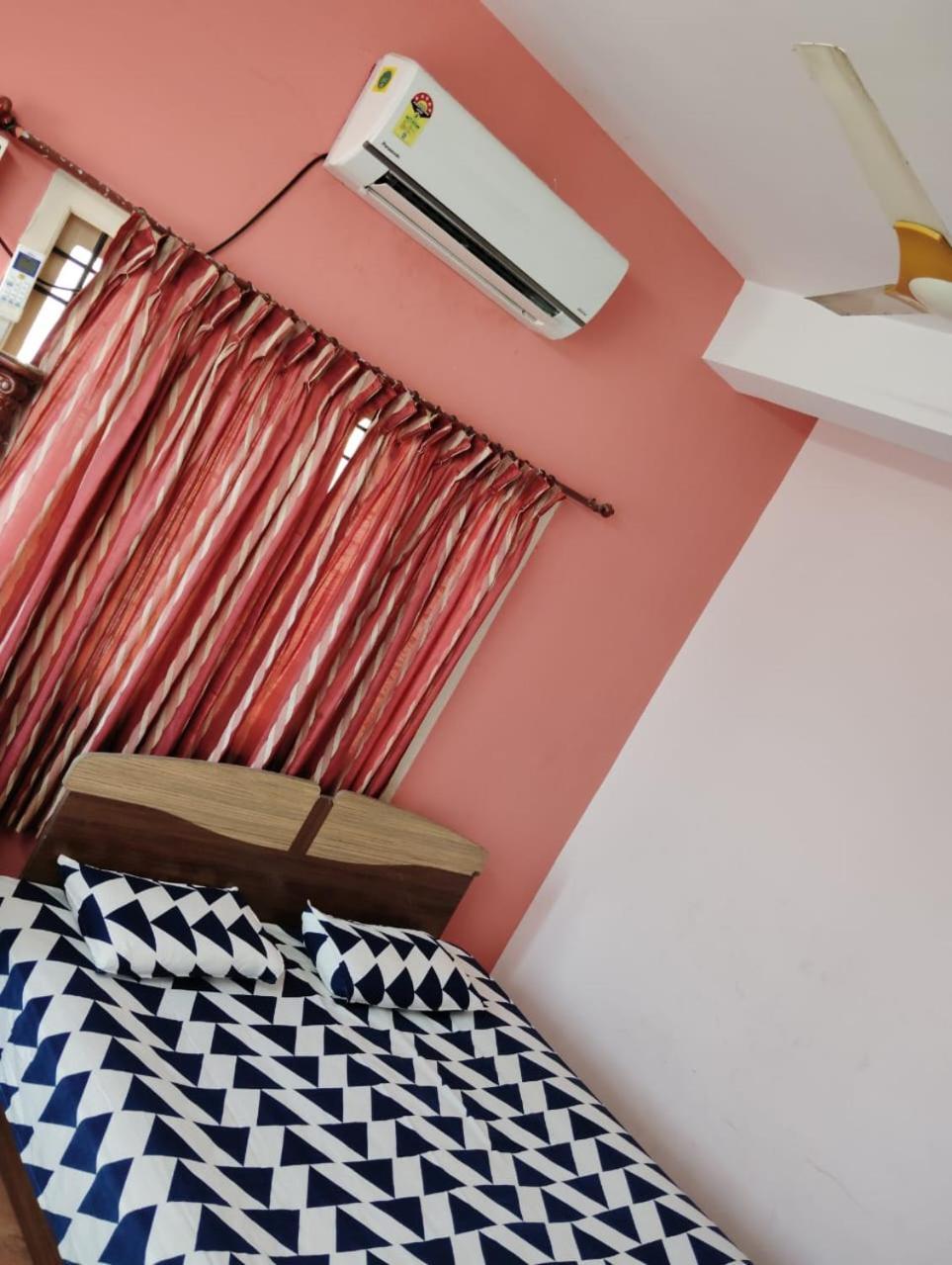 Happy Beach House Chennai Esterno foto